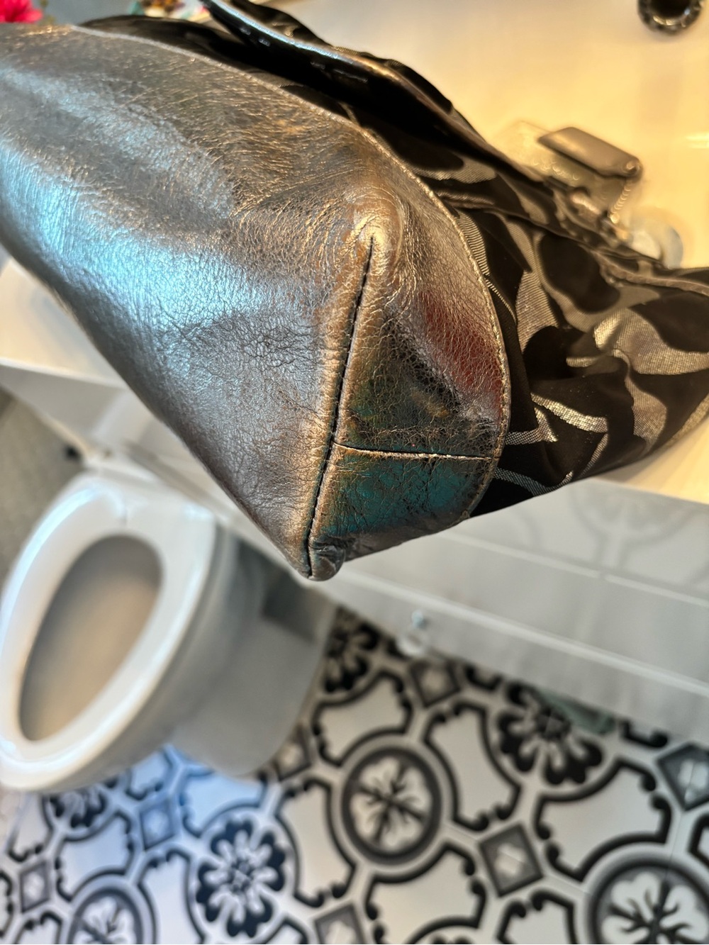 Coach Poppy Signature Sateen Tote Purse - Picture 6 of 6